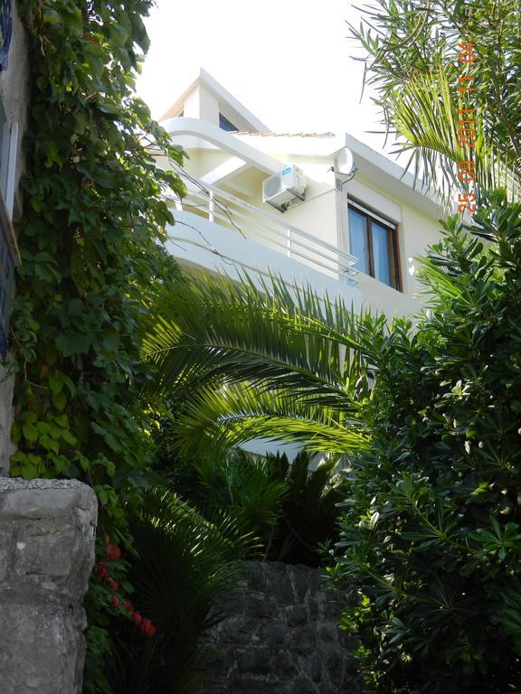 Apartments Sino More Tivat Eksteriør billede
